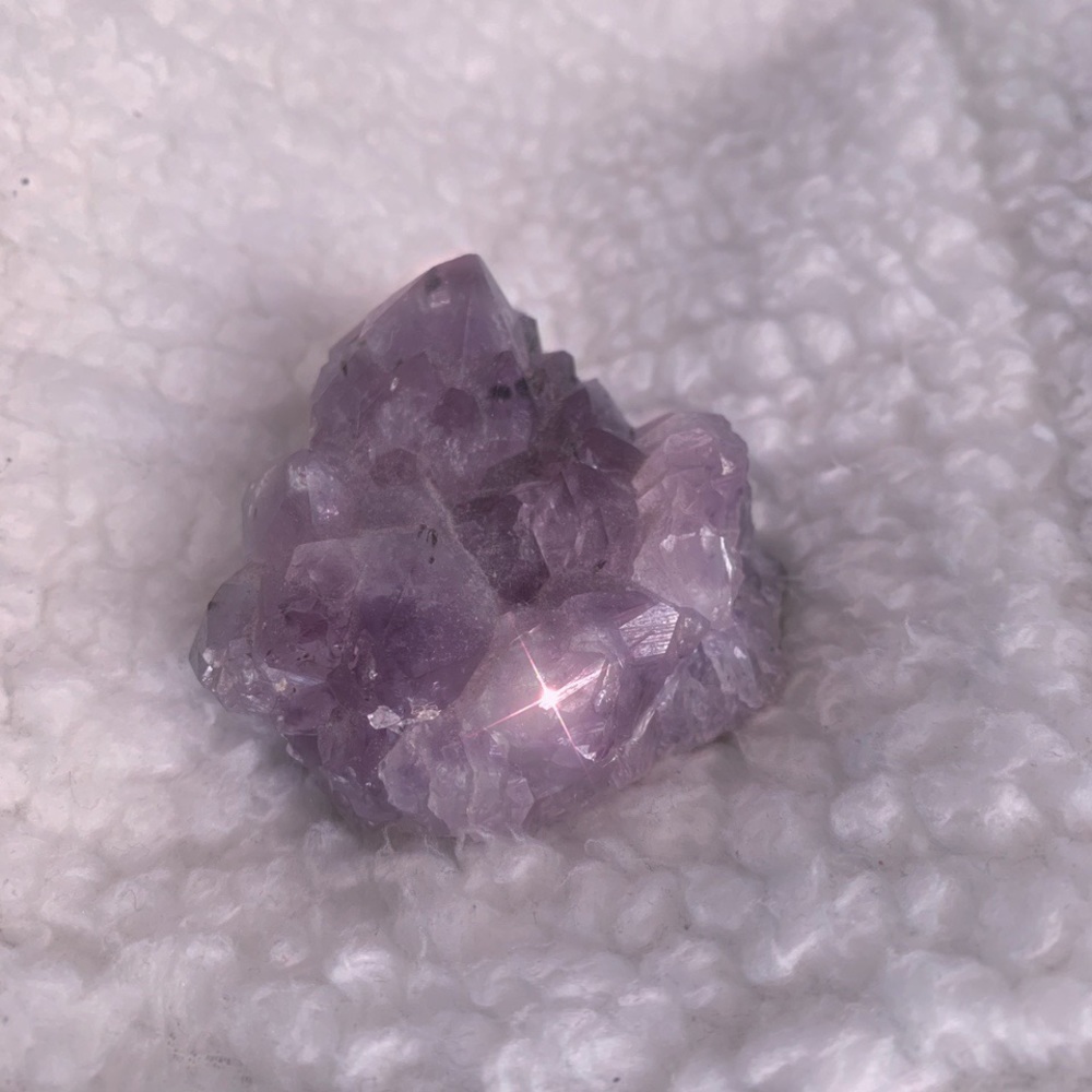 raw amethyst cluster